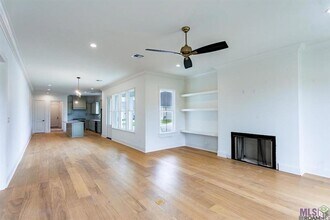7644 Jeter Dr in Baton Rouge, LA - Foto de edificio - Building Photo