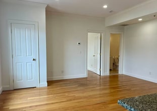 152 Clifton St in Malden, MA - Building Photo - Building Photo