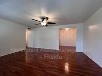 700 E Airport Blvd in Sanford, FL - Building Photo - Building Photo