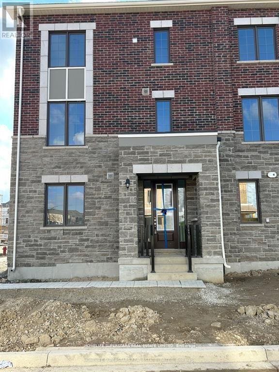 property at 44 Melmar St