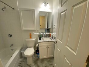 12 Chauncy St, Unit C in Cambridge, MA - Foto de edificio - Building Photo