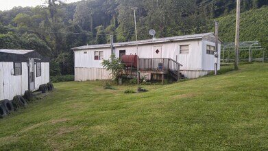 2100 VA-107 in Saltville, VA - Building Photo - Building Photo