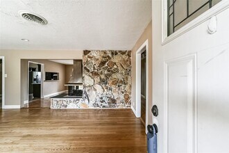 11003 Oasis Dr in Houston, TX - Building Photo - Building Photo