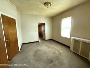 618 Langstaff Pl in Scranton, PA - Foto de edificio - Building Photo