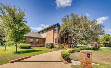 415 New Lido Dr in Lakeway, TX - Building Photo - Building Photo