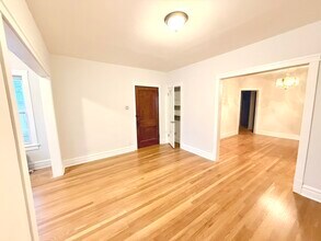 4819 W Addison St in Chicago, IL - Building Photo - Building Photo