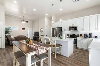 1011 N Anita Ave in Tucson, AZ - Building Photo - Building Photo