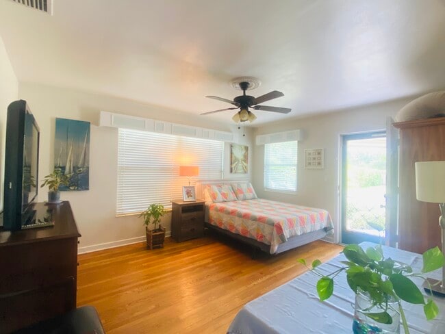 1401 61st Ave N in St. Petersburg, FL - Building Photo - Building Photo