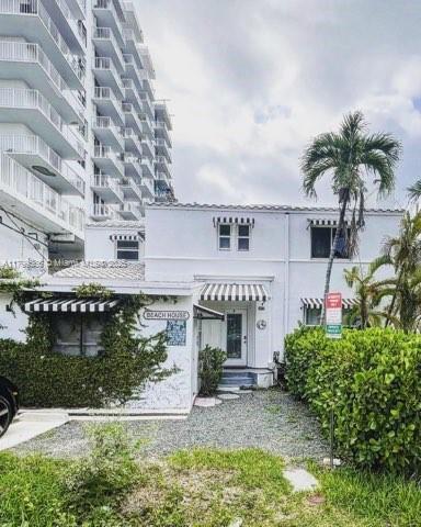 2811 Indian Creek Dr in Miami Beach, FL - Building Photo