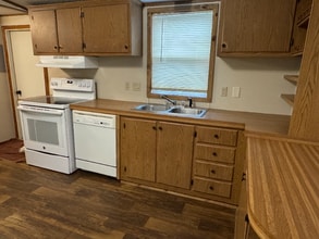 4664 US-30 in Kearney, NE - Foto de edificio - Building Photo