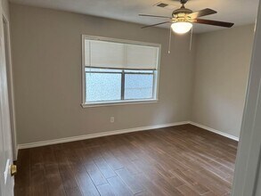 1609 Camille St in Pasadena, TX - Building Photo - Building Photo