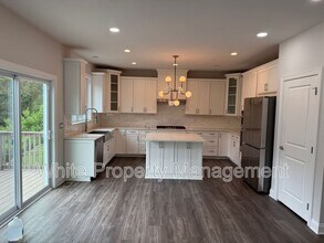 209 Forsythia Ln in Tega Cay, SC - Building Photo - Building Photo