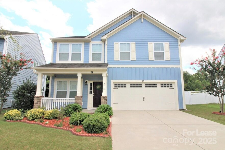 12618 Ballyliffin Dr in Pineville, NC - Building Photo