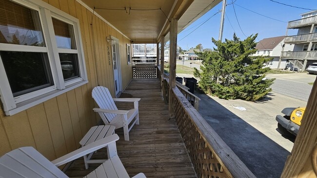 2038 Norfolk St in Kill Devil Hills, NC - Building Photo - Building Photo