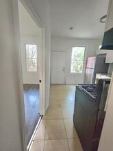 176 Myrtle Ave in Jersey City, NJ - Building Photo - Building Photo
