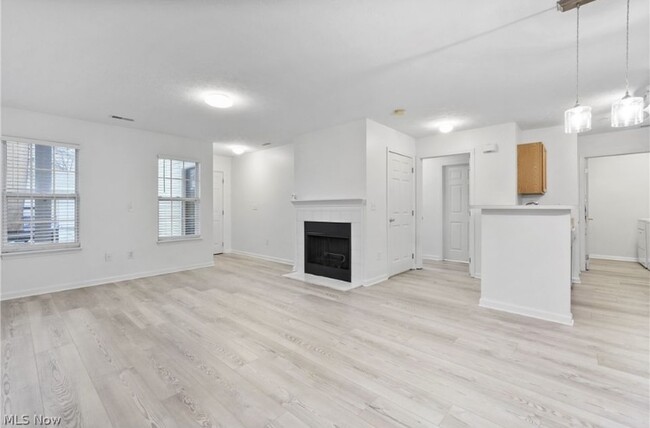 property at 14929 Lenox Dr