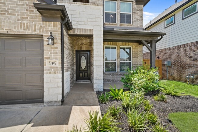 32407 Dew Crest St in Brookshire, TX - Building Photo - Building Photo