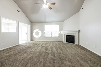 844 SW Country Hill Dr in Grain Valley, MO - Building Photo - Building Photo