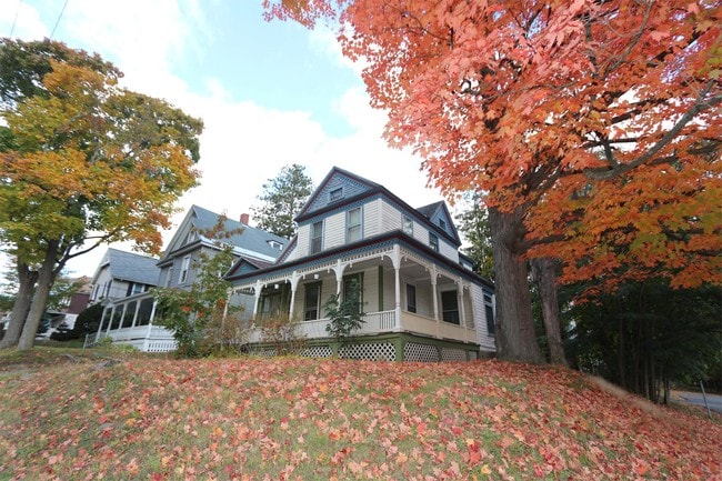 54 East St in Oneonta, NY - Building Photo - Building Photo
