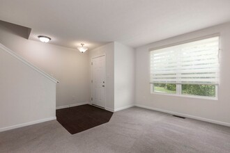 12064 Parkview Trace Dr in Louisville, KY - Building Photo - Building Photo