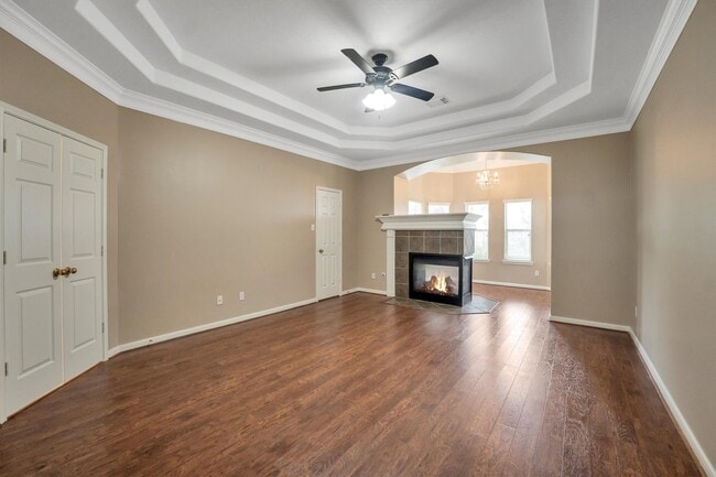 property at 2711 Sica Hollow Ln