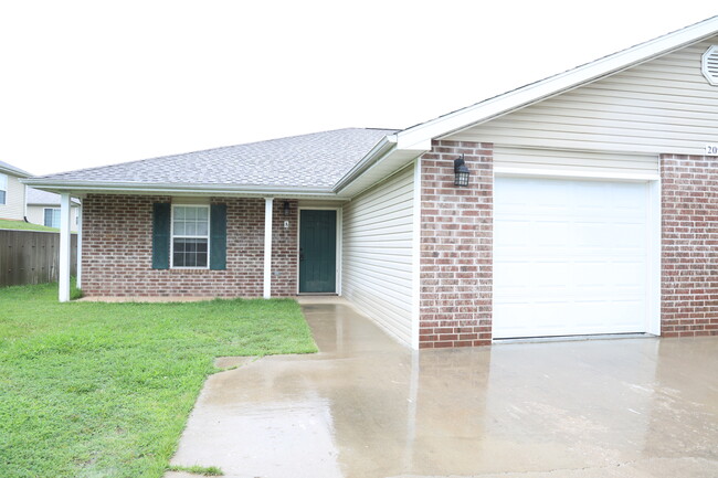 property at 20901 Hartsburg Ln