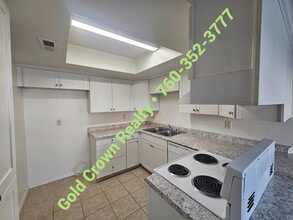 1728 W Olive Ave in El Centro, CA - Building Photo - Building Photo