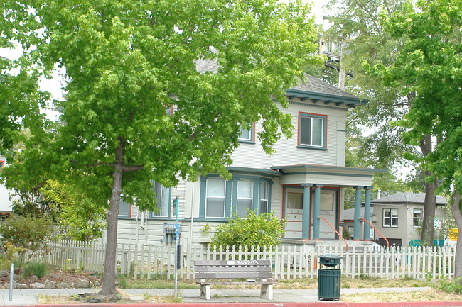 2706 Telegraph Ave in Berkeley, CA - Building Photo - Building Photo