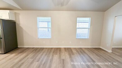 7708 Elm Ave, Unit 6-R in Lubbock, TX - Foto de edificio - Building Photo