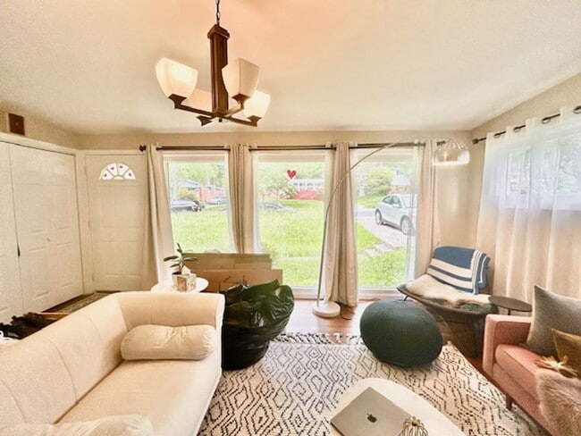 1710 Tweed St in Rockville, MD - Building Photo - Building Photo