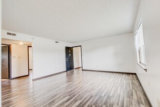 406 W Southampton Dr in Columbia, MO - Building Photo - Building Photo