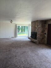 65691 Booth Ln in Cove, OR - Building Photo - Building Photo