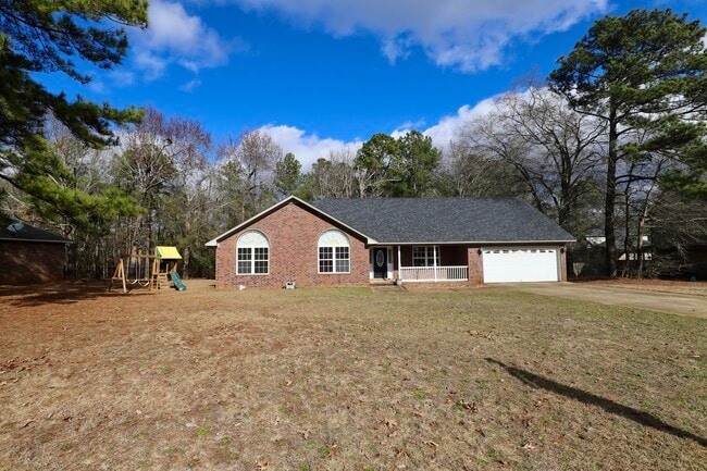 2605 Turningleaf Ln in Dalzell, SC - Building Photo - Building Photo