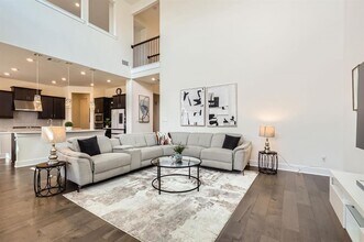 4912 Risana Bend in Round Rock, TX - Foto de edificio - Building Photo