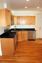 20 Moraine St-Unit -Apt 4 in Belmont, MA - Building Photo - Building Photo