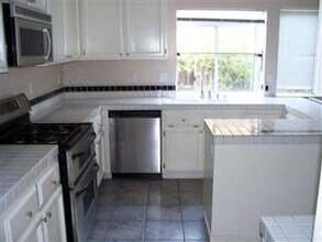 232 Rochelle Ct in Roseville, CA - Building Photo - Building Photo