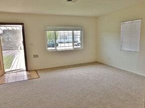 15242 Wilkie S Ave in Gardena, CA - Building Photo - Building Photo