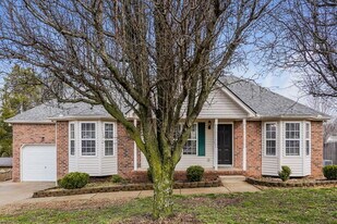 900 Pebble Beach Cir in Mount Juliet, TN - Building Photo