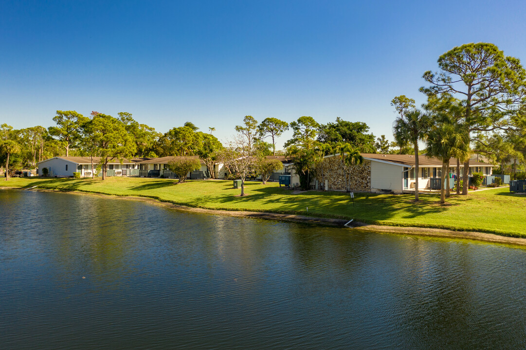 Greengate Apartments in West Palm Beach, FL - Building Photo