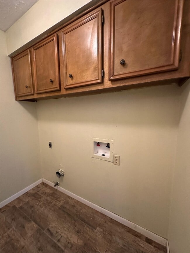 property at 6603 Readsland Ln