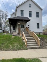 167 Oak St in Binghamton, NY - Building Photo