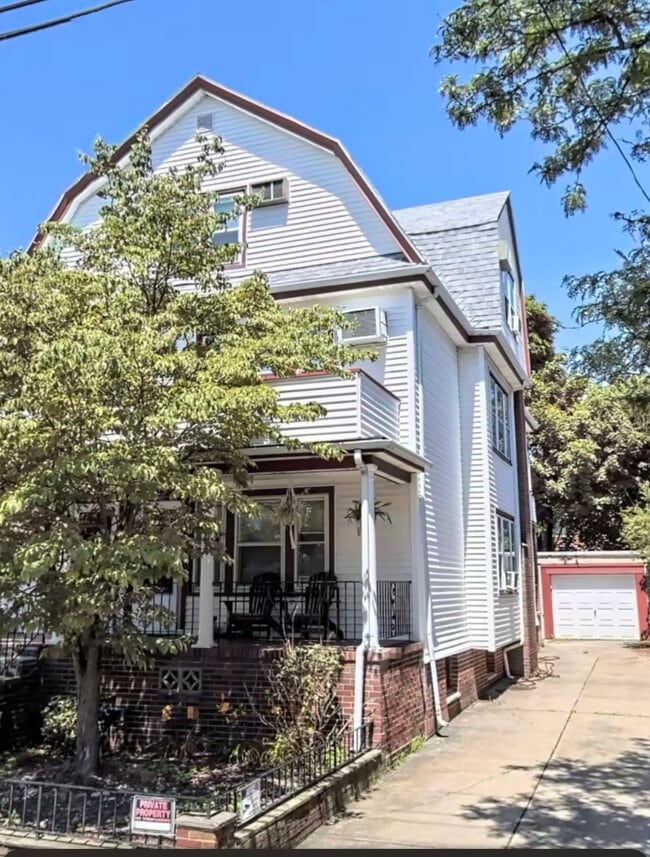 19 Gordon St, Unit 2