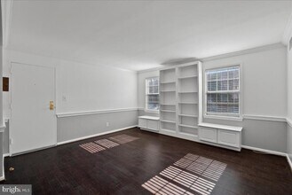 601 Bashford Ln in Alexandria, VA - Building Photo - Building Photo