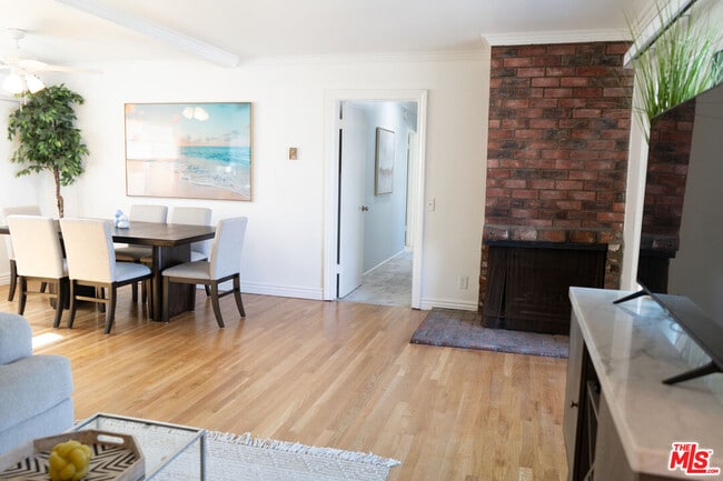 property at 39 Catamaran St