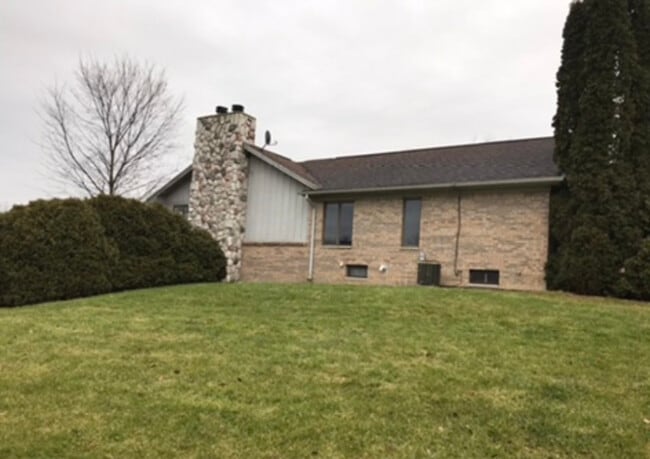 property at 21320 Currie Rd