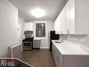 5061 N Damen Ave in Chicago, IL - Building Photo - Building Photo