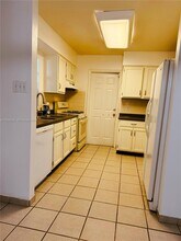 2591 NW 87th Ln in Sunrise, FL - Building Photo - Building Photo