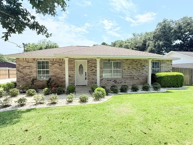 property at 4993 Mayo Cir