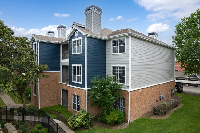 Gramercy Park in Houston, TX - Foto de edificio - Building Photo