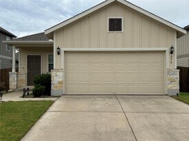 250 Zuma Dr in Liberty Hill, TX - Building Photo